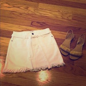 FRAME denim white jean skirt size 26